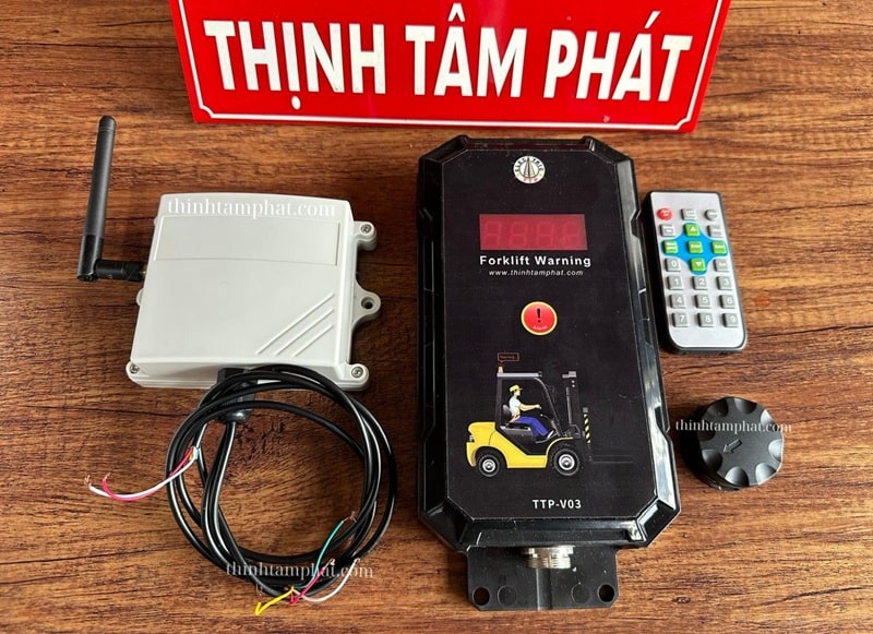 lưu dữ liệu cảnh báo xe nâng